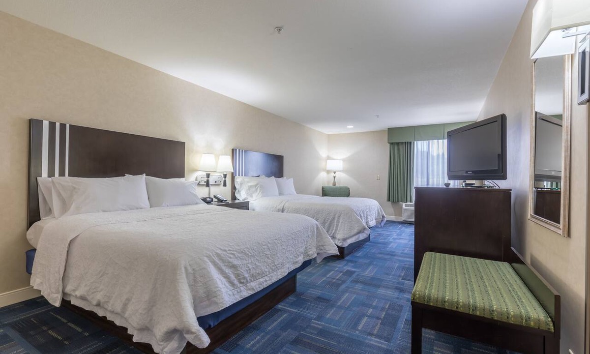 Western Hotel | Hampton Inn Eugene