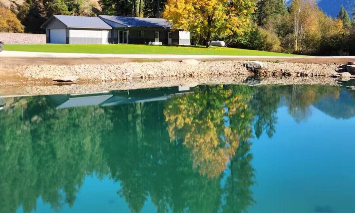 Superior House | Streamside Reflections-Quiet Home-Private Pond- Superior, MT