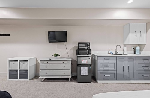 West Colfax Apartment | Chic Studio with Kitchenette by Sloan Lake