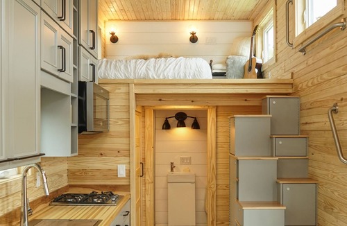 Maplewood House | Commodious Tiny Home