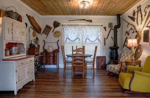 Toccoa House | Currahee Manor