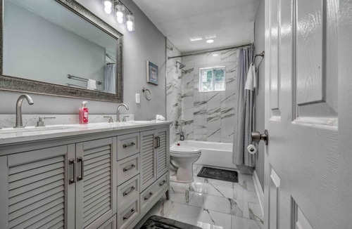 Lochearn House | Massive new construction home in a great community!