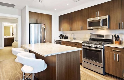 Aurora Highlands Apartment | Spacious 2BR Apt | Work Desk + Internet | Pentagon City