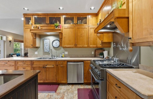Bigfork House | Spacious Bigfork Home w/Theater, Hot Tub & Games