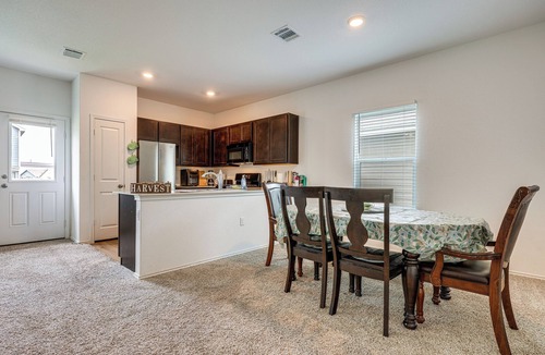 Kyle House | Spacious & Pet Friendly! Hill Country Home Base