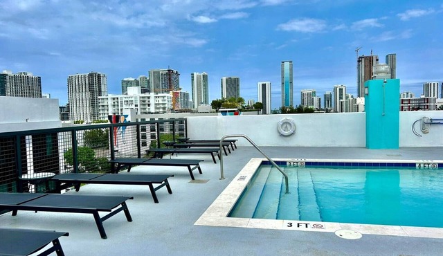 1BR Condo wRooftop Pool at Wynwood