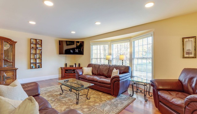 Atlanta Abode w/Yard in a Tranquil Setting!