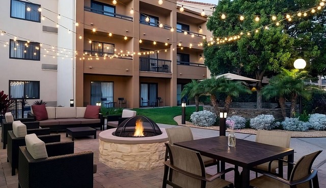 Best Value, Quality Stay! Short Drive to Dockweiler State Beach, Pet-Friendly