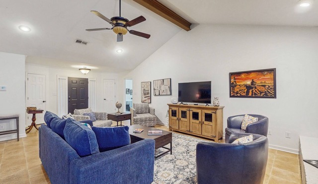 Biker & Hikers Haven! Conway Home < 1 Mi to Trails