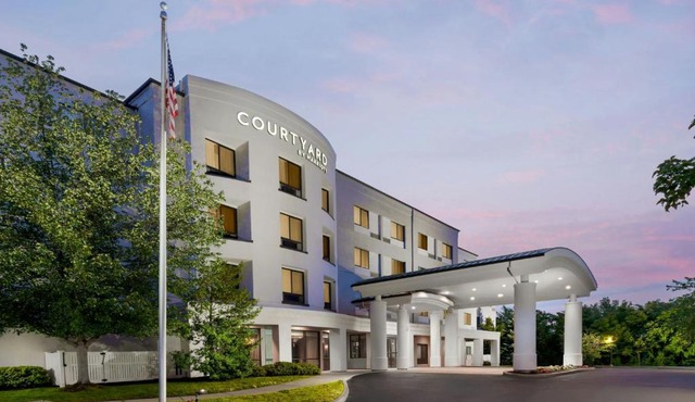 Courtyard Hartford Farmington