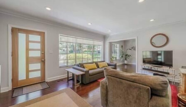 Cozy Home Near ATL Airport: 2-Bedrooms, 2-Beds + 1-Futon