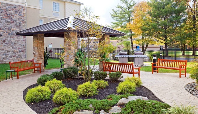 Great Location + Drive to City Center Philadelphia | 24 Hour Business Center + Fitness Center