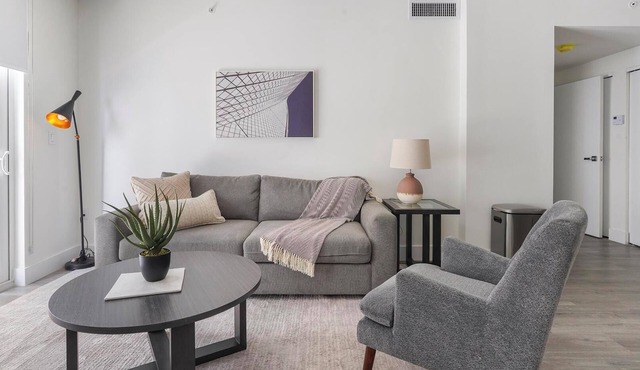 Landing | Amazing 2BD, Gym