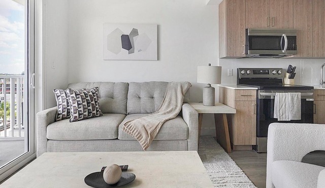 Landing | Beautiful 2BD, Gym