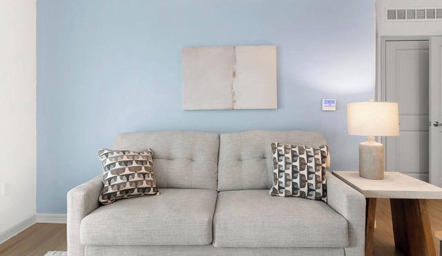 Landing | Chic 2BD, Game Room