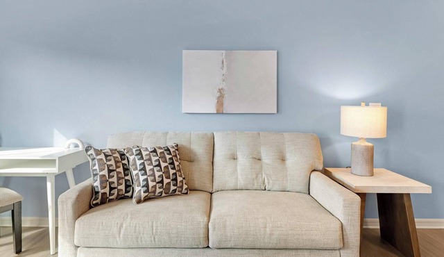 Landing | Spectacular 1BD, Game Room