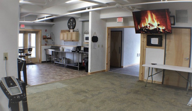 Large Group bunkroom sleeps up to 69