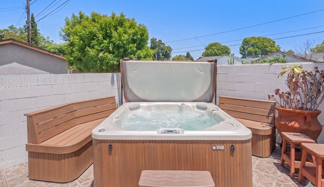 Magical 5BR Family Paradise - Jacuzzi | Sleeps 16+