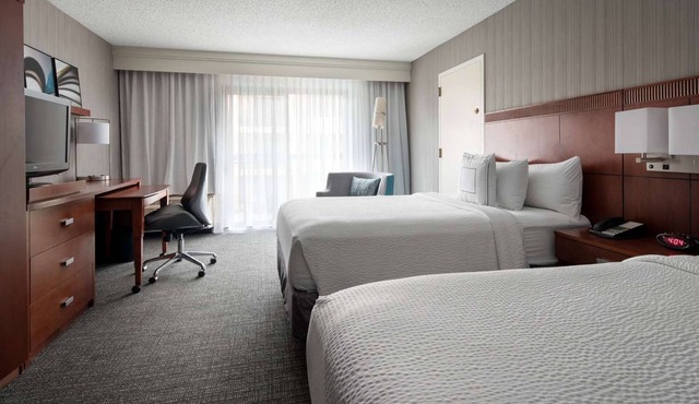 Make Your Trip More Enjoyable! 2 Comfortable Units, Pets are Allowed