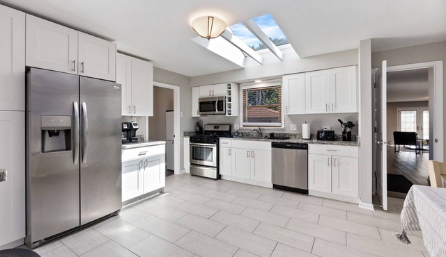 Oak Lawn Rental