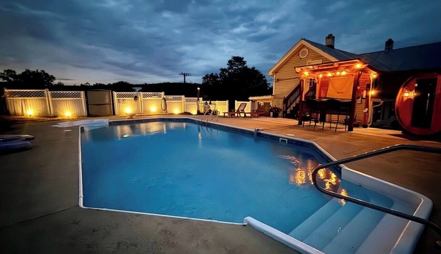 Private Pool | HotTub | Sauna | Wineries | Hikes
