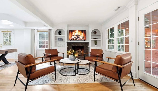 Refined Pool Oasis| All-King Beds | TVs Throughout