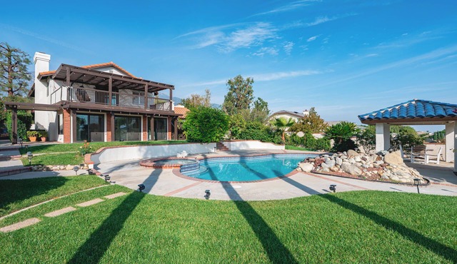 Tranquil Oasis Estate Private SoCal Luxury 4BR/3BA Grand Home Modern Design