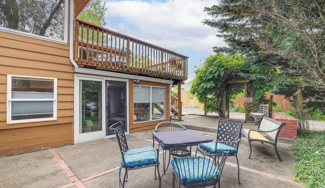 Unique Unit w/Patio & Grill in Portland Area!