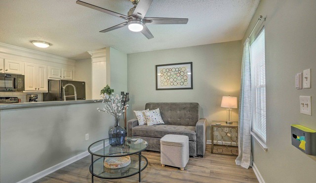 War Eagle Weekends Start Here – Stylish Auburn Condo